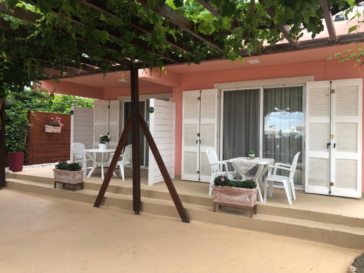 Plaisir Rooms Makriammos Extérieur photo